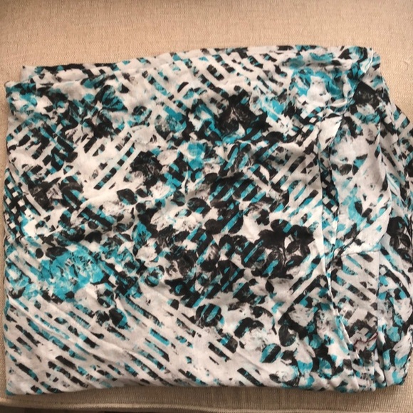 Infinity Scarf - Picture 3 of 4